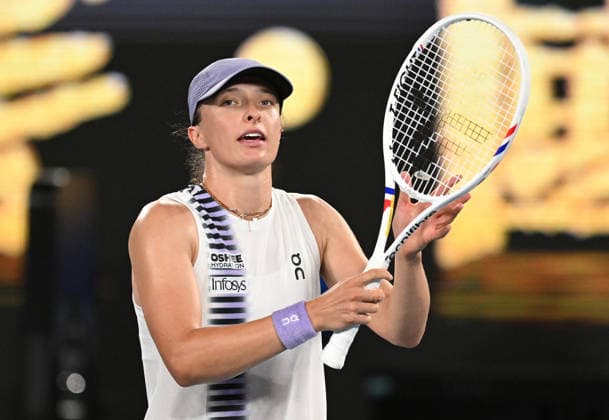 TENNIS AUSTRALIAN OPEN, Iga Swiatek of Poland celebrates winning the Women™s 1st round match against Yue Yuan of China on day 2 of the 2026 Australian Open tennis tournament at Melbourne Park in Melbourne, Monday, January 19, 2026. ( NO ARCHIVING MELBOURNE VICTORIA AUSTRALIA  Copyright: xLUKASxCOCHx 20260119166410887748