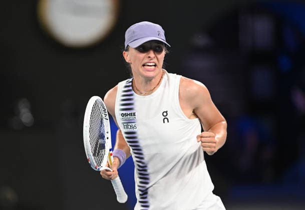 TENNIS AUSTRALIAN OPEN, Iga Swiatek of Poland celebrates winning the Women™s 1st round match against Yue Yuan of China on day 2 of the 2026 Australian Open tennis tournament at Melbourne Park in Melbourne, Monday, January 19, 2026. ( NO ARCHIVING MELBOURNE VICTORIA AUSTRALIA  Copyright: xLUKASxCOCHx 20260119156126575055