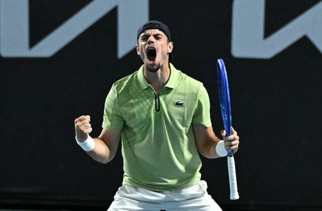 TENNIS AUSTRALIAN OPEN, Arthur Gea of France celebrates winning the Men™s 1st round match against Jiri Lehecka of Czech Republic on day 2 of the 2026 Australian Open tennis tournament at Melbourne Park in Melbourne, Monday, January 19, 2026. ( NO ARCHIVING MELBOURNE VICTORIA AUSTRALIA  Copyright: xJAMESxROSSx 20260119139523385366
