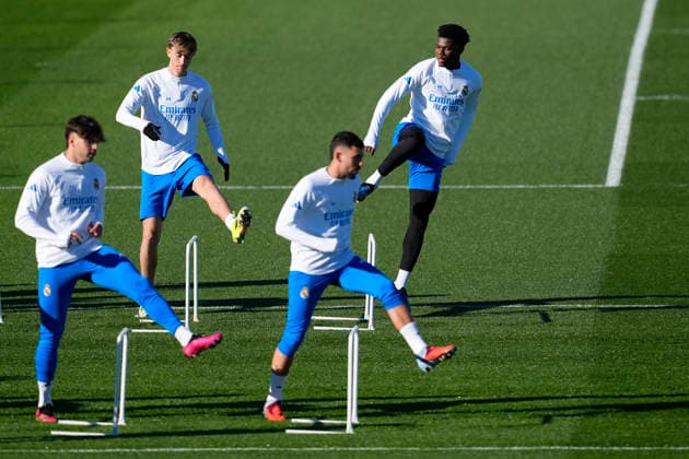 January 19, 2026, Valdebebas, Madrid, Spain: Dean Huijsen and Aurelien Tchouameni during the training day of Real Madrid ahead the UEFA Champions League 2025 26 League Phase MD7 football match against AS Monaco at Ciudad Deportiva Real Madrid on January 19, 2026, in Valdebebas, Madrid, Spain. Valdebebas Spain - ZUMAa181 20260119_zaa_a181_001 Copyright: xOscarxJ.xBarrosox