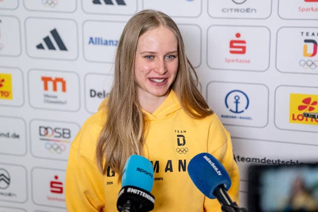 Julia Thannheimer (DOSB-Olympiakader Deutscher Ski Verband DSV, Biathlon, DAV Ulm) beim Interview Portrait Portraet GER, DOSB Olympia-Einkleidung Team Deutschland, Mailand Cortina 2026, 19.01.2026. GER, DOSB Olympia-Einkleidung Team Deutschland, Mailand Cortina 2026, 19.01.2026. Muenchen *** Julia Thannheimer DOSB Olympic squad German Ski Association DSV, Biathlon, DAV Ulm at the interview Portrait Portraet GER, DOSB Olympia Einkleidung Team Deutschland, Mailand Cortina 2026, 19 01 2026 GER, DOSB Olympia Einkleidung Team Deutschland, Mailand Cortina 2026, 19 01 2026 Muenchen Copyright: xEibner-Pressefoto FranzxFeinerx EP_HFR
