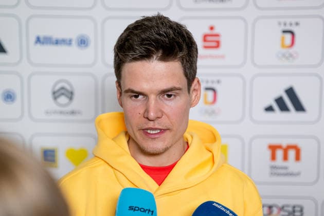 Philipp Horn (DOSB-Olympiakader Deutscher Ski Verband DSV, Biathlon, SV Frankenhaim) beim Interview Portrait Portraet GER, DOSB Olympia-Einkleidung Team Deutschland, Mailand Cortina 2026, 19.01.2026. GER, DOSB Olympia-Einkleidung Team Deutschland, Mailand Cortina 2026, 19.01.2026. Muenchen *** Philipp Horn DOSB Olympic squad German Ski Association DSV, Biathlon, SV Frankenhaim at the interview Portrait Portraet GER, DOSB Olympia Einkleidung Team Deutschland, Mailand Cortina 2026, 19 01 2026 GER, DOSB Olympia Einkleidung Team Deutschland, Mailand Cortina 2026, 19 01 2026 Muenchen Copyright: xEibner-Pressefoto FranzxFeinerx EP_HFR