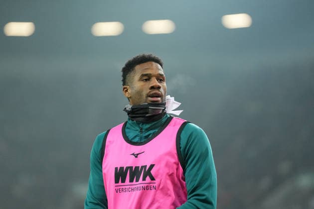 Samuel Essende FC Augsburg, 09 , Germany, Football, 1 Bundesliga, Matchday 18, 2025 2026, FC Augsburg vs SC Freiburg, 18 01 2026, WWK Arena, Augsburg, Germany DFL REGULATIONS PROHIBIT ANY USE OF PHOTOGRAPHS AS IMAGE SEQUENCES AND OR QUASI VIDEO Augsburg WWK Arena Bayern Germany Copyright: xArnexAmbergx