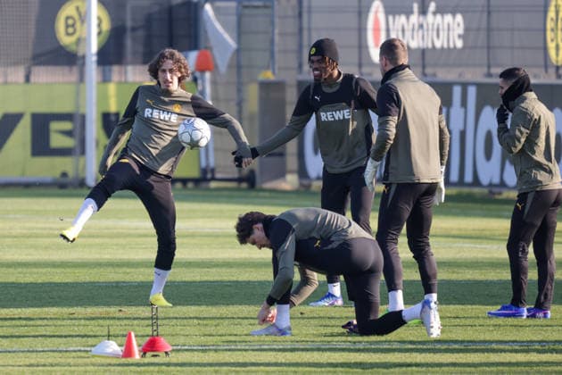 19 01 2026, xgrfx, Football UEFA Champions League, Borussia Dortmund Training v l Fabio Silva, Serhou Guirassy, Patrick Drewes Borussia Dortmund DFL DFB REGULATIONS PROHIBIT ANY USE OF PHOTOGRAPHS as IMAGE SEQUENCES and or QUASI VIDEO Dortmund