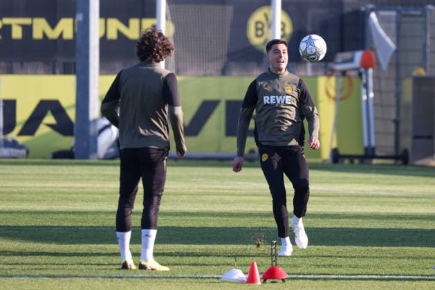 Dortmund, Germany 19 January 2026 Champions League 2025 2026 Borussia Dortmund final training In the picture from left Fabio Silva BVB and Aaron Anselmino BVB at the final training in Dortmund before the UCL match against Tottenham Hotspur in London Training ground Hohenbuschei North Rhine-Westphalia Copyright: xFotostandx xFantinix