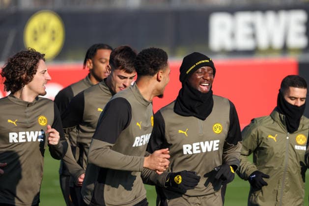 Dortmund, Germany 19 January 2026 Champions League 2025 2026 Borussia Dortmund final training In the picture from left Fabio Silva BVB , Aaron Anselmino BVB , Felix Nmecha BVB and Serhou Guirassy BVB at the final training in Dortmund before the UCL match against Tottenham Hotspur in London Training ground Hohenbuschei North Rhine-Westphalia Copyright: xFotostandx xFantinix
