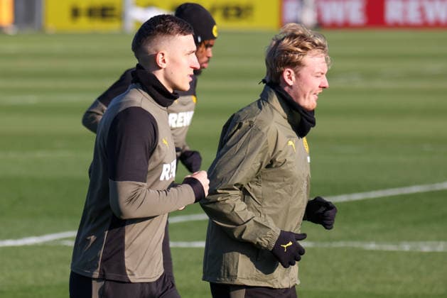 Dortmund, Germany 19 January 2026 Champions League 2025 2026 Borussia Dortmund final training In the picture from left Nico Schlotterbeck BVB and Julian Brandt BVB at the final training in Dortmund before the UCL match against Tottenham Hotspur in London Training ground Hohenbuschei North Rhine-Westphalia Copyright: xFotostandx xFantinix