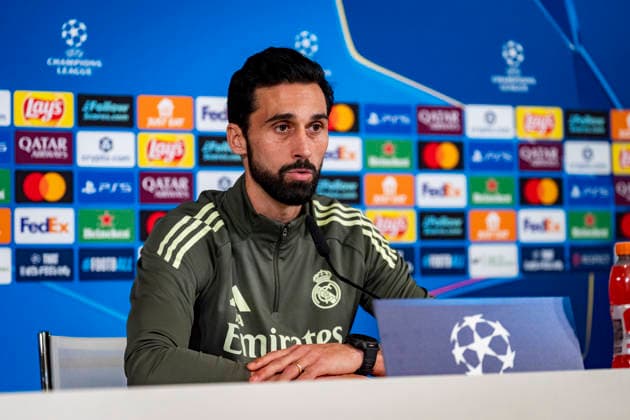 Real Madrid C.F. Training Session And press conference, PK, Pressekonferenz - UEFA Champions League 2025 26 League Phase MD7 Alvaro Arbeloa, head coach of Real Madrid, is seen speaking at the Press Conference ahead of the UEFA Champions League 2024 25 match against AS Monaco at Ciudad Real Madrid on January 19, 2026 in Madrid, Spain. Valdebebas Ciudad Real Madrid Madrid Spain Copyright: xAlbertoxGardinx AGardin_20260119_Foot_Champ_ReaMad_Press_0936