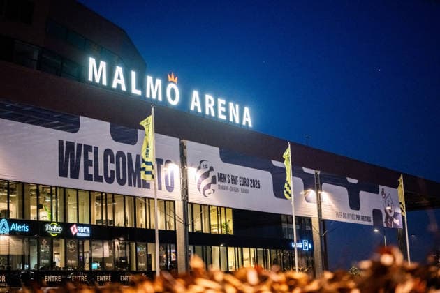260119 Exterior view of Malmö Arena ahead of the EHF European Handball Championship preliminary round match between the Netherlands and Croatia on January 19, 2026 in Malmö Photo Petter Arvidson BILDBYRAN kod PA PA1126 handball handball handballs em 2026 nederländerna netherlands croatia kroatien ehf european handball championship bbeng grappa33 arena malmö arena exteriör  Copyright: PETTERxARVIDSON BB260119PA003