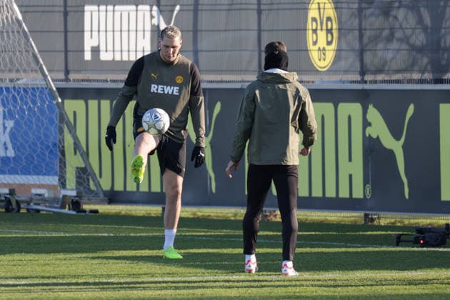 19 01 2026, xgrfx, Football UEFA Champions League, Borussia Dortmund Training v l Niklas Süle Borussia Dortmund DFL DFB REGULATIONS PROHIBIT ANY USE OF PHOTOGRAPHS as IMAGE SEQUENCES and or QUASI VIDEO Dortmund