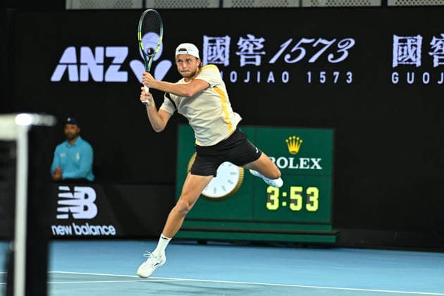 2026 Australian Open - Melbourne Alexandre Muller (FRA) during his first round match at the 2026 Australian Open at Melbourne Park in Melbourne, AUSTRALIA, on January 19, 2026. Photo by Corinne Dubreuil ABACAPRESS.COM Melbourne Australia  Copyright: xDubreuilxCorinne ABACAx