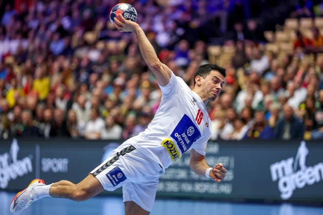 19 01 2026, Handball, Men s EHF EURO 2026, Austria Serbia, Jyske Bank Boxen in Herning, Denmark, Preliminary Round Nemanja Ilic Serbia 19 Denmark