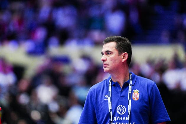 Raul Gonzalez Serbia, Coach DEN, Austria vs Serbia, Handball, EHF European Championship 2026, Group A, Matchday 3, 19 01 2026 DEN, Austria vs Serbia, Handball, EHF European Championship 2026, Group A, Matchday 3, 19 01 2026 Herning Copyright: xEibner-Pressefoto MarcelxvonxFehrnx EP_MFN