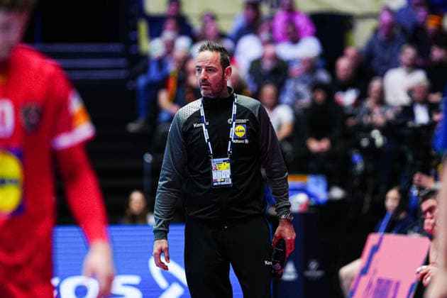 Iker Romero Austria, Coach DEN, Austria vs Serbia, Handball, EHF European Championship 2026, Group A, Matchday 3, 19 01 2026 DEN, Austria vs Serbia, Handball, EHF European Championship 2026, Group A, Matchday 3, 19 01 2026 Herning Copyright: xEibner-Pressefoto MarcelxvonxFehrnx EP_MFN