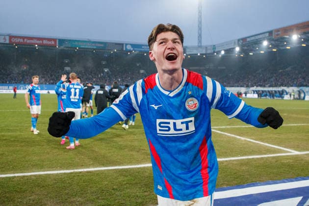 Football, 3. Liga, FC Hansa Rostock receives offer for Ryan Naderi from Glasgow Rangers - Stock photos