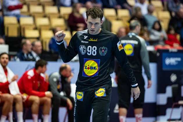 HERNING, DENMARK - JANUARY 19: goalie celebration joy after saved ball Constantin Möstl (Austria, 98) during the EHF EURO 2026 match between Austria vs Serbia at Jyske Bank Boxen Arena on matchday 3 of the Group Matches Group A on January 19, 2026 in Herning, Denmark. Midtjylland Denmark Copyright: xMarioxM.xKobergx