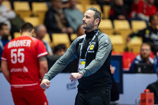 HERNING, DENMARK - JANUARY 19: Iker Romero (Austria, Head Coach) during the EHF EURO 2026 match between Austria vs Serbia at Jyske Bank Boxen Arena on matchday 3 of the Group Matches Group A on January 19, 2026 in Herning, Denmark. Midtjylland Denmark Copyright: xMarioxM.xKobergx