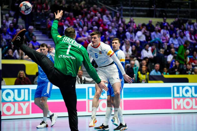 European Handball Championship, Czech Republic Ukraine Baerum 20260119 The Czech Republic s Dominik Skopar with a shot at Ukraine s goalkeeper Anton Terekhov during the EC handball match between the Czech Republic and Ukraine in the Unity arena Photo Stian Lysberg Solum NTB Baerum Norway EDITORIAL USE ONLY RESTRICTED USE FOR BETTING COMPANIES  Copyright: xStianxLysbergxSolumx xNTBx
