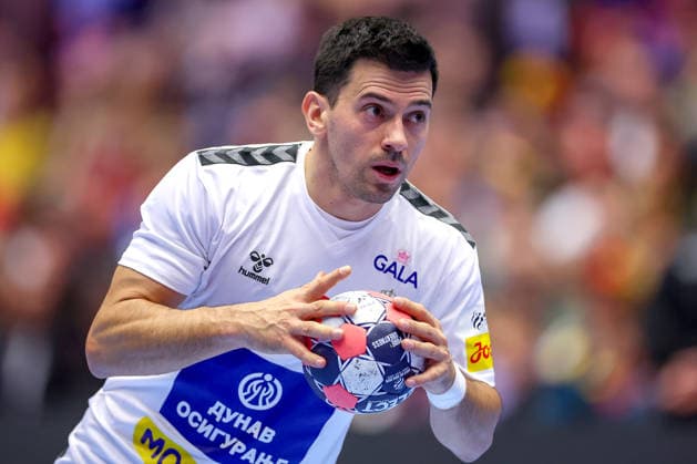 19 01 2026, Handball, Men s EHF EURO 2026, Austria Serbia, Jyske Bank Boxen in Herning, Denmark, Preliminary Round Nemanja Ilic Serbia 19 Denmark