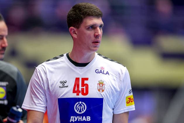 19 01 2026, Handball, Men s EHF EURO 2026, Austria Serbia, Jyske Bank Boxing in Herning, Denmark, Preliminary Round Darko Djukic Serbia 45 Disappointed Disappointment Denmark
