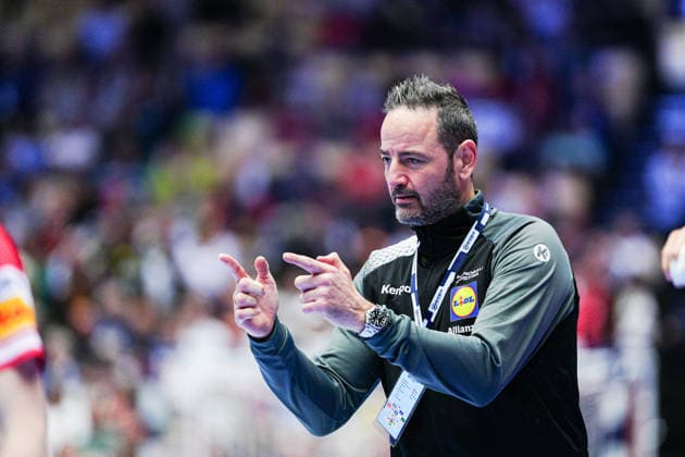 Iker Romero Austria, Coach DEN, Austria vs Serbia, Handball, EHF European Championship 2026, Group A, Matchday 3, 19 01 2026 DEN, Austria vs Serbia, Handball, EHF European Championship 2026, Group A, Matchday 3, 19 01 2026 Herning Copyright: xEibner-Pressefoto MarcelxvonxFehrnx EP_MFN