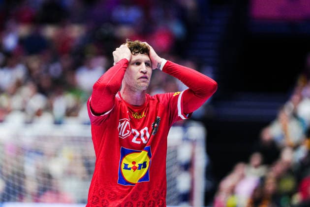 Sebastian Frimmel Austria, 20 unbelieved after time penalty DEN, Austria vs Serbia, Handball, EHF European Championship 2026, Group A, Matchday 3, 19 01 2026 DEN, Austria vs Serbia, Handball, EHF European Championship 2026, Group A, Matchday 3, 19 01 2026 Herning Copyright: xEibner-Pressefoto MarcelxvonxFehrnx EP_MFN