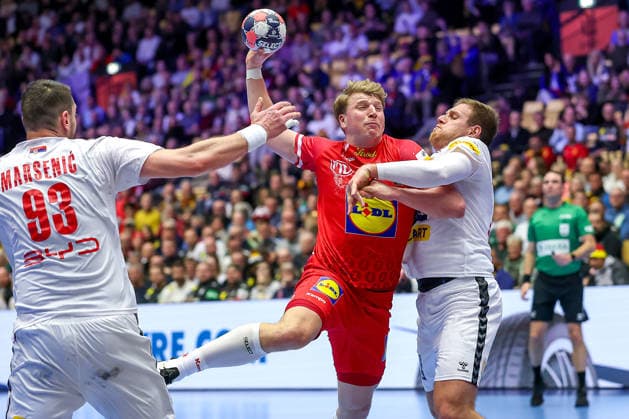 19 01 2026, Handball, Men s EHF EURO 2026, Austria Serbia, Jyske Bank Boxen in Herning, Denmark, Preliminary Round Lukas Hutecek Austria 72 throws on goal Denmark