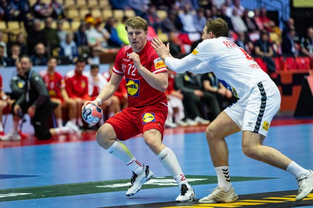 HERNING, DENMARK - JANUARY 19: Lukas Hutecek (Austria, 72) in attack during the EHF EURO 2026 match between Austria vs Serbia at Jyske Bank Boxen Arena on matchday 3 of the Group Matches Group A on January 19, 2026 in Herning, Denmark. Midtjylland Denmark Copyright: xMarioxM.xKobergx