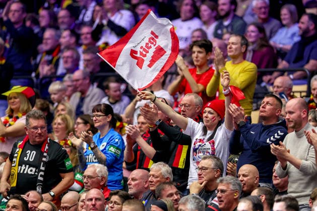 19 01 2026, Handball, Men s EHF EURO 2026, Austria Serbia, Jyske Bank Boxen in Herning, Denmark, Preliminary Round Fans in the stands Spectators Visitors Feature Denmark