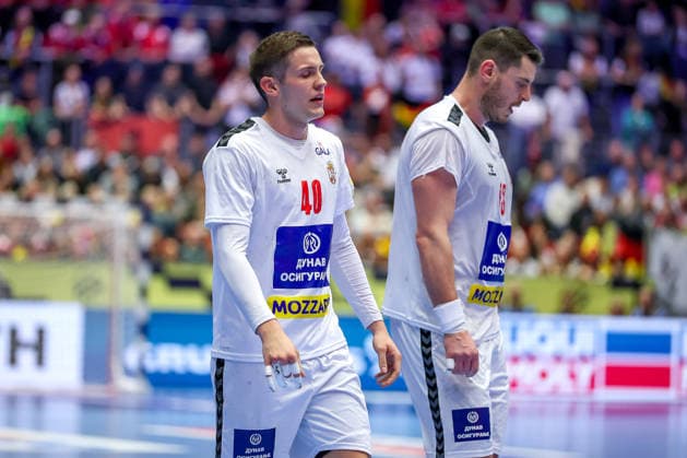 19 01 2026, Handball, Men s EHF EURO 2026, Austria Serbia, Jyske Bank Boxing in Herning, Denmark, Preliminary Round Stefan Dodic Serbia 40 Mijajlo Marsenic Serbia 93 disappointed Disappointment after the defeat against Austria Denmark