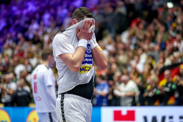 19 01 2026, Handball, Men s EHF EURO 2026, Austria Serbia, Jyske Bank Boxing in Herning, Denmark, Preliminary Round Mijajlo Marsenic Serbia 93 disappointed Disappointment after defeat against Austria Denmark