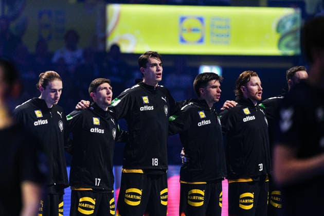 Germany during national anthem DEN, Germany vs Spain, Handball, EHF European Championship 2026, Group A, Matchday 3, 19 01 2026 DEN, Germany vs Spain, Handball, EHF European Championship 2026, Group A, Matchday 3, 19 01 2026 Herning Copyright: xEibner-Pressefoto MarcelxvonxFehrnx EP_MFN