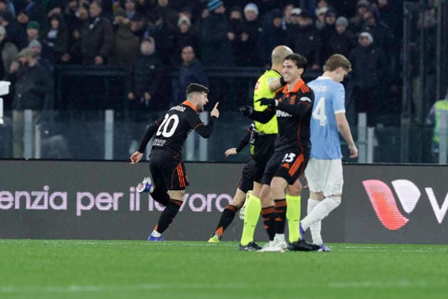 Serie A football match SS Lazio vs Como Como™s Croatian midfielder Martin Baturina celebrates after scoring a goal of 1-0 during the Serie A football match SS Lazio vs Como at Olimpico Stadium on January 19, 2026, in Rome. _BPH6388 Copyright: xAntonioxBalascox