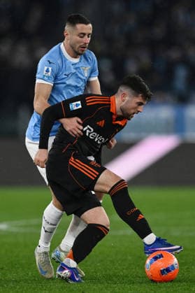 As Roma 19 01 2026 - campionato di calcio serie A Lazio-Como foto Antonello Sammarco Image nella foto: Martin Baturina-Adam Marusic 