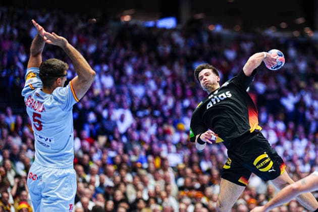 Throw Goal Renars Uscins Germany, 23 DEN, Germany vs Spain, Handball, EHF European Championship 2026, Group A, Matchday 3, 19 01 2026 DEN, Germany vs Spain, Handball, EHF European Championship 2026, Group A, Matchday 3, 19 01 2026 Herning Copyright: xEibner-Pressefoto MarcelxvonxFehrnx EP_MFN