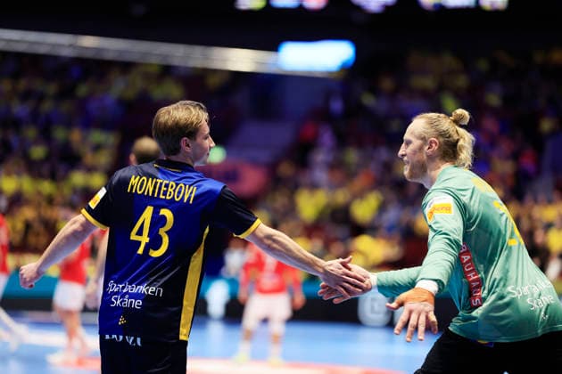 MALMÖ, SWEDEN 20260119 Swedens Felix Montebovi and Mikael Appelgren during the European Handball Championship Group E match between Georgia and Sweden in Malmö Arena, Malmö, Sweden, January 19, 2026 MALMÖ SWEDEN x10600x  Copyright: xAndreasxHillergren TTx HANDBOLLS-EM 2026 GEORGIEN - SVERIGE
