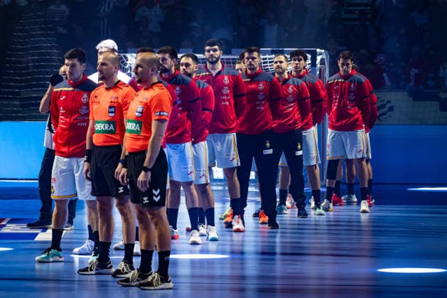 HERNING, DENMARK - JANUARY 19: team Spain before the game during the EHF EURO 2026 match between Germany vs Spain at Jyske Bank Boxen Arena on matchday 3 of the Group Matches Group A on January 19, 2026 in Herning, Denmark. Midtjylland Denmark Copyright: xMarioxM.xKobergx