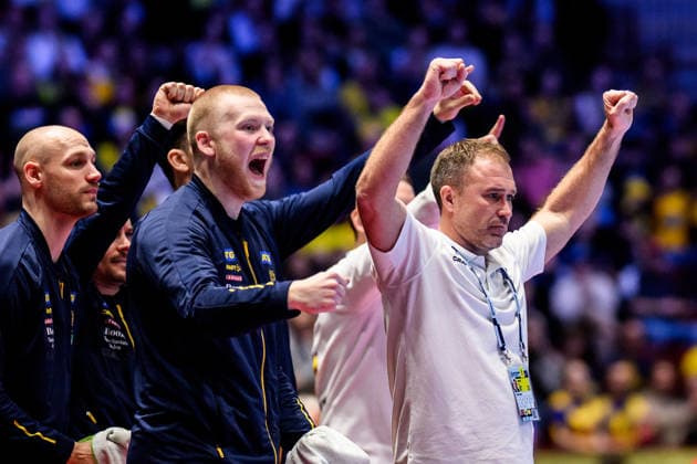 260119 Head coach Michael Apelgren of Sweden celebrates during the EHF European Handball Championship preliminary round match between Georgia and Sweden on January 19, 2026 in Malmö Photo Petter Arvidson BILDBYRAN kod PA PA1125 handball handball handball handballs em 2026 georgia sverige sweden ehf european handball championship georgia bbeng jubel  Copyright: PETTERxARVIDSON BB260119PA208