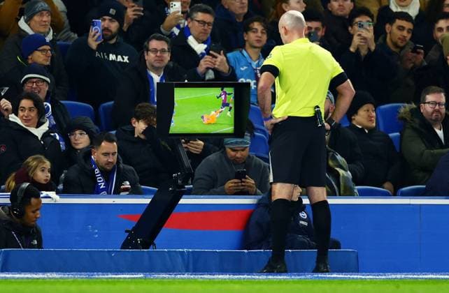 Referee Paul Tierney reviews a VAR decision before awarding AFC Bournemouth a penalty. Brighton and Hove Albion v AFC Bournemouth, Premier League, Football, American Express Community Stadium, Brighton, UK - 19 Jan 2026Brighton American Express Community Stadi United Kingdom EDITORIAL USE ONLY No use with unauthorised audio, video, data, fixture lists, club league logos or live services. Online in-match use limited to 120 images, no video emulation. No use in betting, games or single club league player publications.  Copyright: xJamesxMarsh Shutterstockx 16348254ao