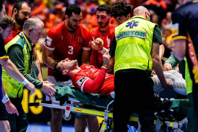 260119 Erekle Arsenashvili of Georgia in pain during the EHF European Handball Championship preliminary round match between Georgia and Sweden on January 19, 2026 in Malmö Photo Petter Arvidson BILDBYRAN kod PA PA1125 handball handball handball handballs em 2026 georgien sverige sweden ehf european handball championship georgia bbeng skada  Copyright: PETTERxARVIDSON BB260119PA213