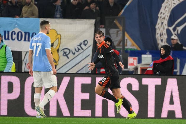 Nico Paz of Como 1907 celebrates after scoring the goal of 0-2 during the Serie A 2025 2026 football match between SS Lazio and Como 1907 at Stadio Olimpico in Rome (Italy), January 19, 2026. AndreaxStaccioli