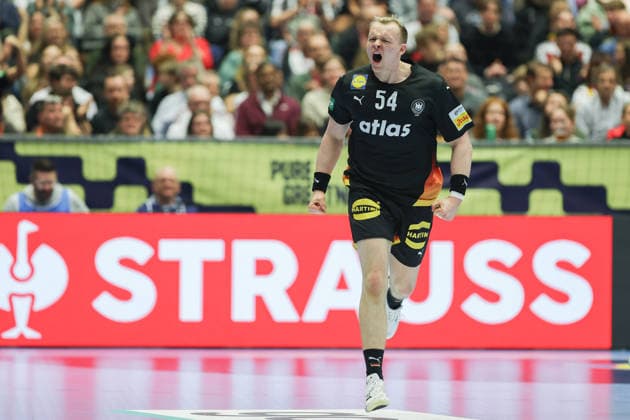 Deutschland - Spanien, EHF Handball EM 2026 Justus Fischer (Deutschland, 54). Handball EHF Europameisterschaft, Länderspiel zwischen Deutschland und Spanien am 19. Januar 2026 in Herning (Dänemark)., Herning Dänemark Jyske Bank Boxen *** Germany Spain, EHF Handball European Championship 2026 Justus Fischer Germany, 54 Handball EHF European Championship, International match between Germany and Spain on January 19, 2026 in Herning Denmark , Herning Denmark Jyske Bank Boxen