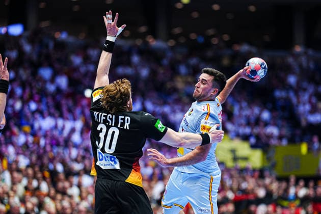 Throw Goal Jan Gurri Spain, 07 DEN, Germany vs Spain, Handball, EHF European Championship 2026, Group A, Matchday 3, 19 01 2026 DEN, Germany vs Spain, Handball, EHF European Championship 2026, Group A, Matchday 3, 19 01 2026 Herning Copyright: xEibner-Pressefoto MarcelxvonxFehrnx EP_MFN