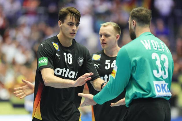 Germany Spain, EHF European Handball Championship 2026 Julian Köster Germany, 18 and goalkeeper Andreas Wolff Germany, 33 In the background Justus Fischer Germany, 54 Handball EHF European Championship, international match between Germany and Spain on January 19, 2026 in Herning Denmark , Herning Denmark Jyske Bank Boxing