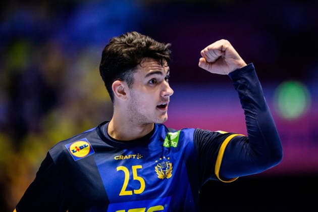 260119 Nikola Roganovic of Sweden celebrates during the EHF European Handball Championship preliminary round match between Georgia and Sweden on January 19, 2026 in Malmö Photo Petter Arvidson BILDBYRAN kod PA PA1125 handball handball handball handballs em 2026 georgia sverige sweden ehf european handball championship georgia bbeng jubel  Copyright: PETTERxARVIDSON BB260119PA254