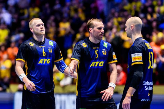 260119 Felix Möller, Max Darj and Lukas Sandell of Sweden celebrate after the EHF European Handball Championship preliminary round match between Georgia and Sweden on January 19, 2026 in Malmö Photo Petter Arvidson BILDBYRAN kod PA PA1125 handball handball handball handballs em 2026 georgien sverige sweden ehf european handball championship georgia bbeng jubel  Copyright: PETTERxARVIDSON BB260119PA255
