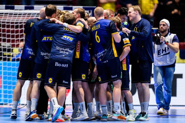 260119 Players of Sweden celebrate after the EHF European Handball Championship preliminary round match between Georgia and Sweden on January 19, 2026 in Malmö Photo Petter Arvidson BILDBYRAN kod PA PA1125 handball handball handball handballs em 2026 georgia sverige sweden ehf european handball championship georgia bbeng jubel  Copyright: PETTERxARVIDSON BB260119PA258