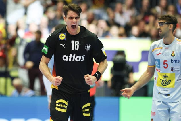 Germany Spain, EHF European Handball Championship 2026 Julian Köster Germany, 18 Right Antonio Serradilla Cuenca Spain, 5 Handball EHF European Championship, International match between Germany and Spain on January 19, 2026 in Herning Denmark , Herning Denmark Jyske Bank Boxing