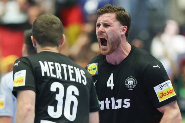 Germany Spain, EHF Handball European Championship 2026 Johannes Golla Germany, 4 cheers, left Lukas Mertens Germany, 36 Handball EHF European Championship, international match between Germany and Spain on January 19, 2026 in Herning Denmark , Herning Denmark Jyske Bank Boxen