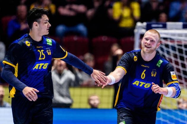 260119 Nikola Roganovic and Felix Möller of Sweden celebrate during the EHF European Handball Championship preliminary round match between Georgia and Sweden on January 19, 2026 in Malmö Photo Petter Arvidson BILDBYRAN kod PA PA1125 handball handball handball handballs em 2026 georgia sverige sweden ehf european handball championship georgia bbeng jubel  Copyright: PETTERxARVIDSON BB260119PA267